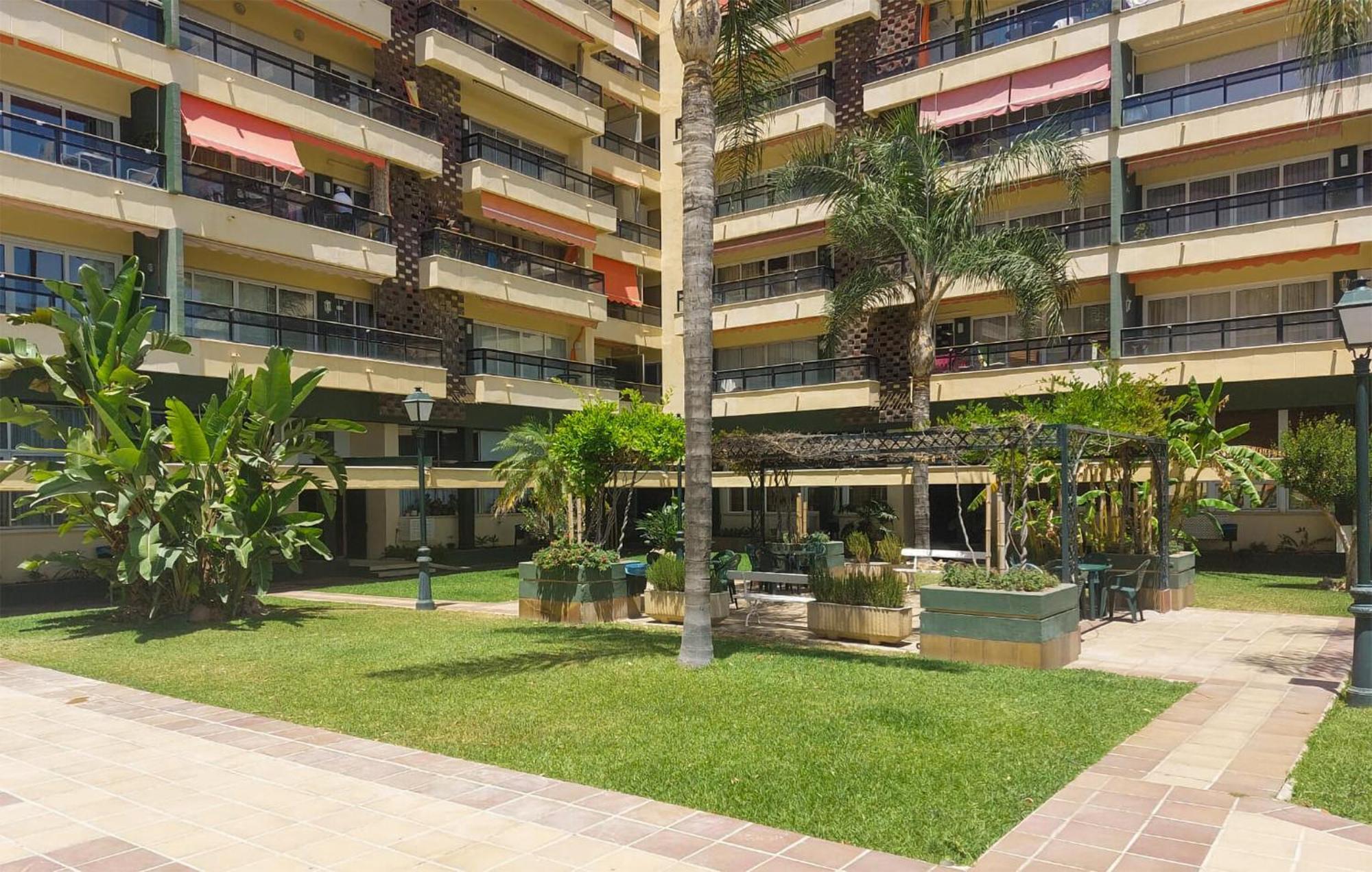 Cozy Apartment In Torremolinos With Wifi Exterior foto