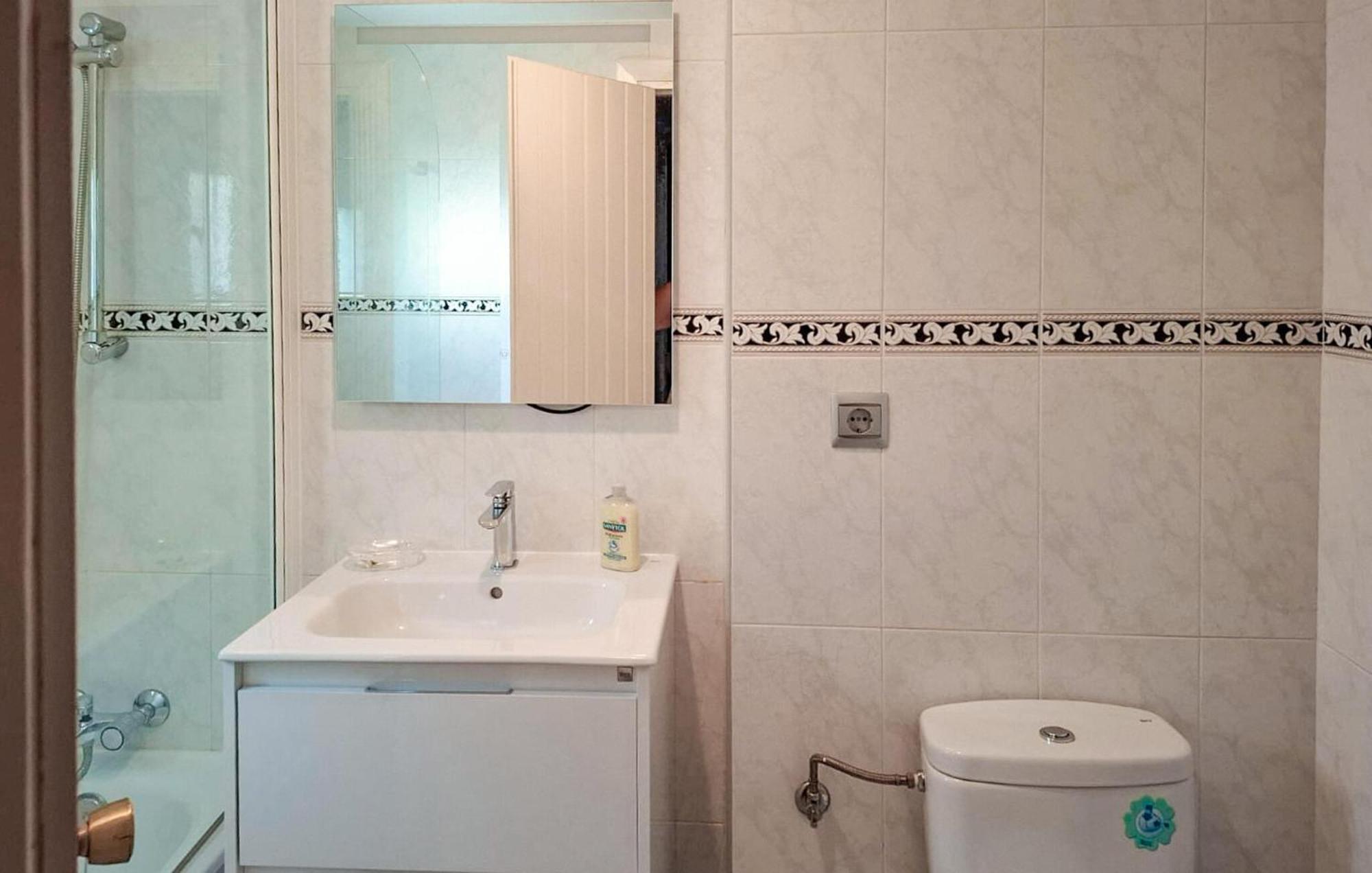Cozy Apartment In Torremolinos With Wifi Exterior foto